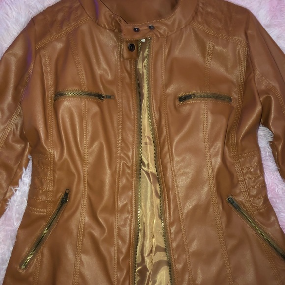 Brown leather jacket with zip in hoodie - Picture 3 of 7